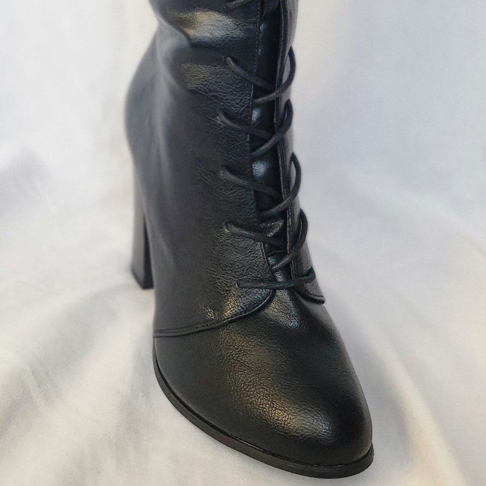 Venus Black Lace Up Tall Knee High Boots - Size 9 EUC